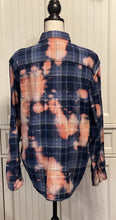 Load image into Gallery viewer, Heather Distressed Flannel ~ Unisex Size Large
