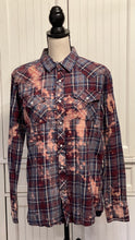 Load image into Gallery viewer, Mallory Distressed Flannel ~ Unisex Size Medium
