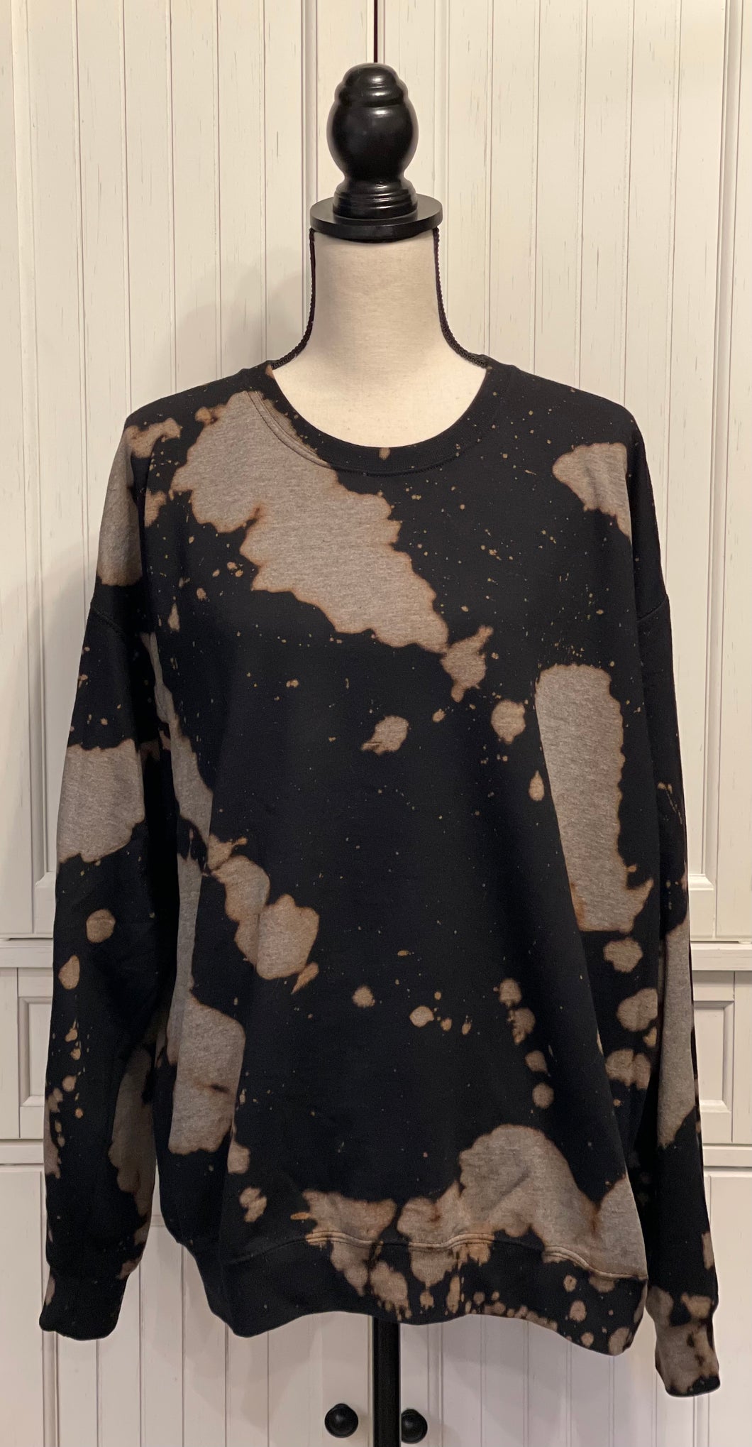 Wisteria Distressed Crew Neck ~ Unisex Size XL