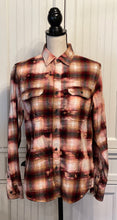Load image into Gallery viewer, Kristen Distressed Flannel ~ Unisex Size Small
