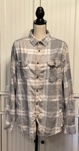 Load image into Gallery viewer, Laura Distressed Flannel ~ Unisex Size Extra Large

