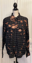 Load image into Gallery viewer, Julie Distressed Flannel ~ Unisex Size Medium
