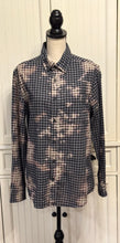Load image into Gallery viewer, Hazel Distressed Flannel ~ Unisex Size Medium
