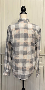 Fiona Distressed Flannel ~ Unisex Size Small