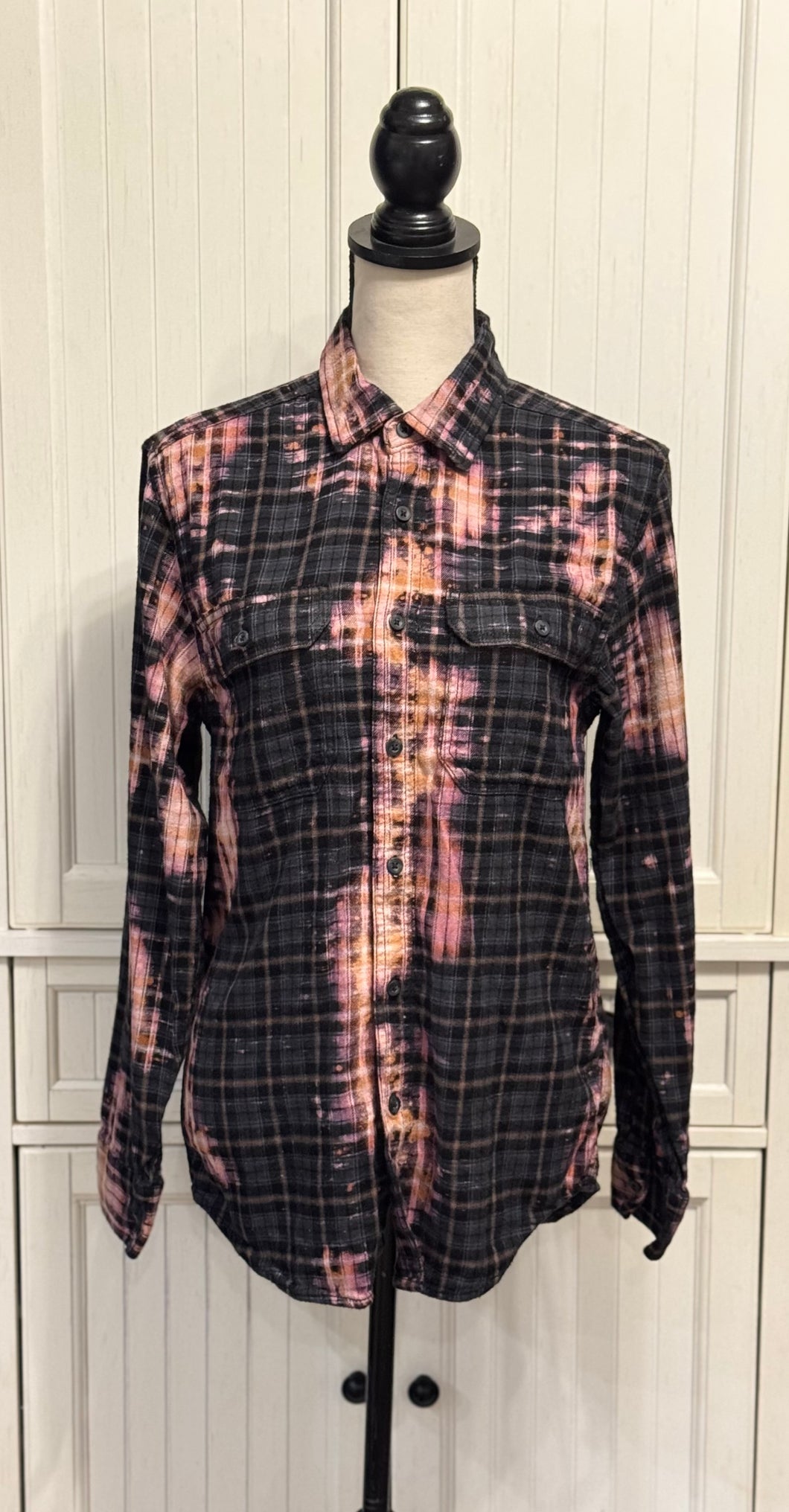 Lynn Distressed Flannel ~ Unisex Size Extra Small