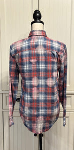 Liz Distressed Flannel ~ Women’s Size Extra Small