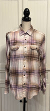 Load image into Gallery viewer, Kristen Distressed Flannel ~ Unisex Size Small
