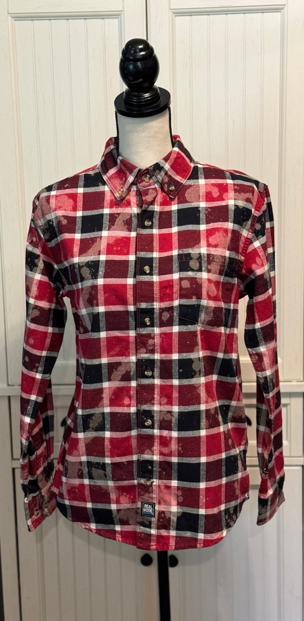 Dottie Distressed Flannel ~ Unisex Size Small