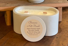 Load image into Gallery viewer, Banana Nut Bread Premium Collection ~ Hand Poured 100% Soy Wax 2 Wooden Wicks
